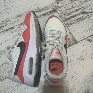 Women’s Nike Sneakers size 9